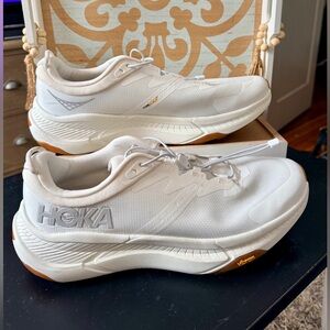 HOKA Men's Transport Shoes size 10.5 NWOT
